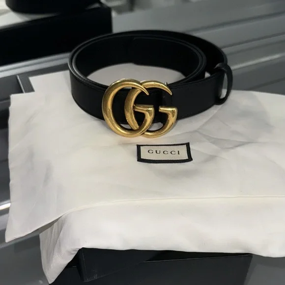 Gucci | Accessories | Gucci Black Leather Belt With Gold Gg  display picture 1
